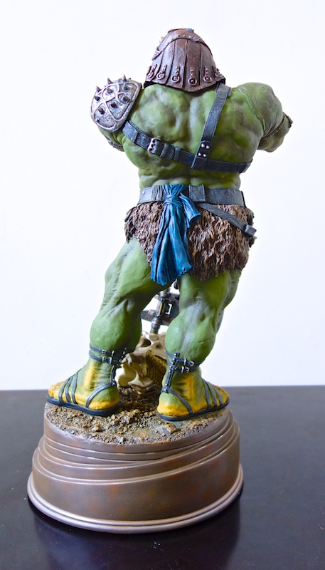 lomrokk_gamorrean_statue2