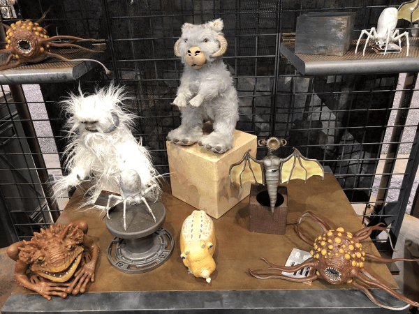 kowakian-monkey-lizards-dejarik-board-game-and-more-star-wars-galaxys-edge-merchandise-on-display-at-star-wars-celebration-chicago-3