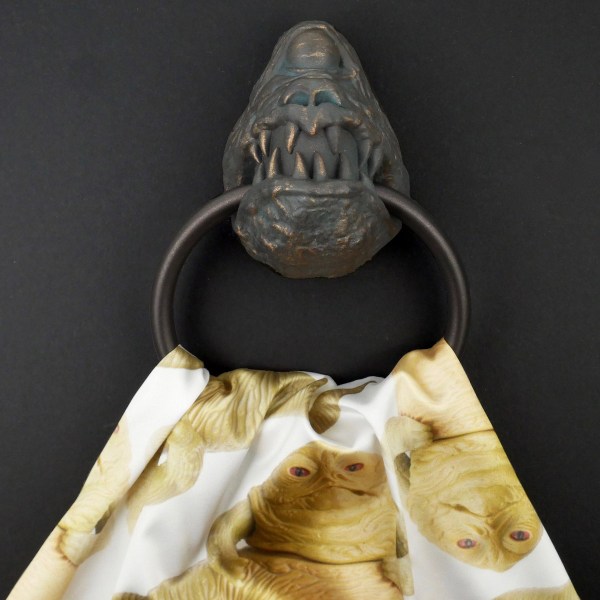 regal_robot_jabba_towel_holder5